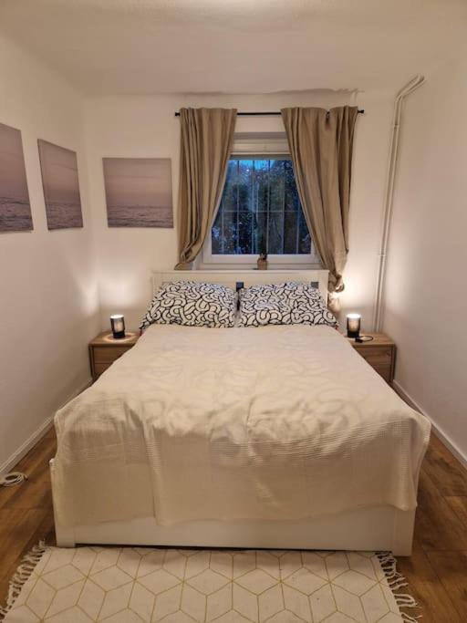 Haus Mit Garten, U Bahn Naehe, Gratis Parkplaetze Vienna Exterior photo